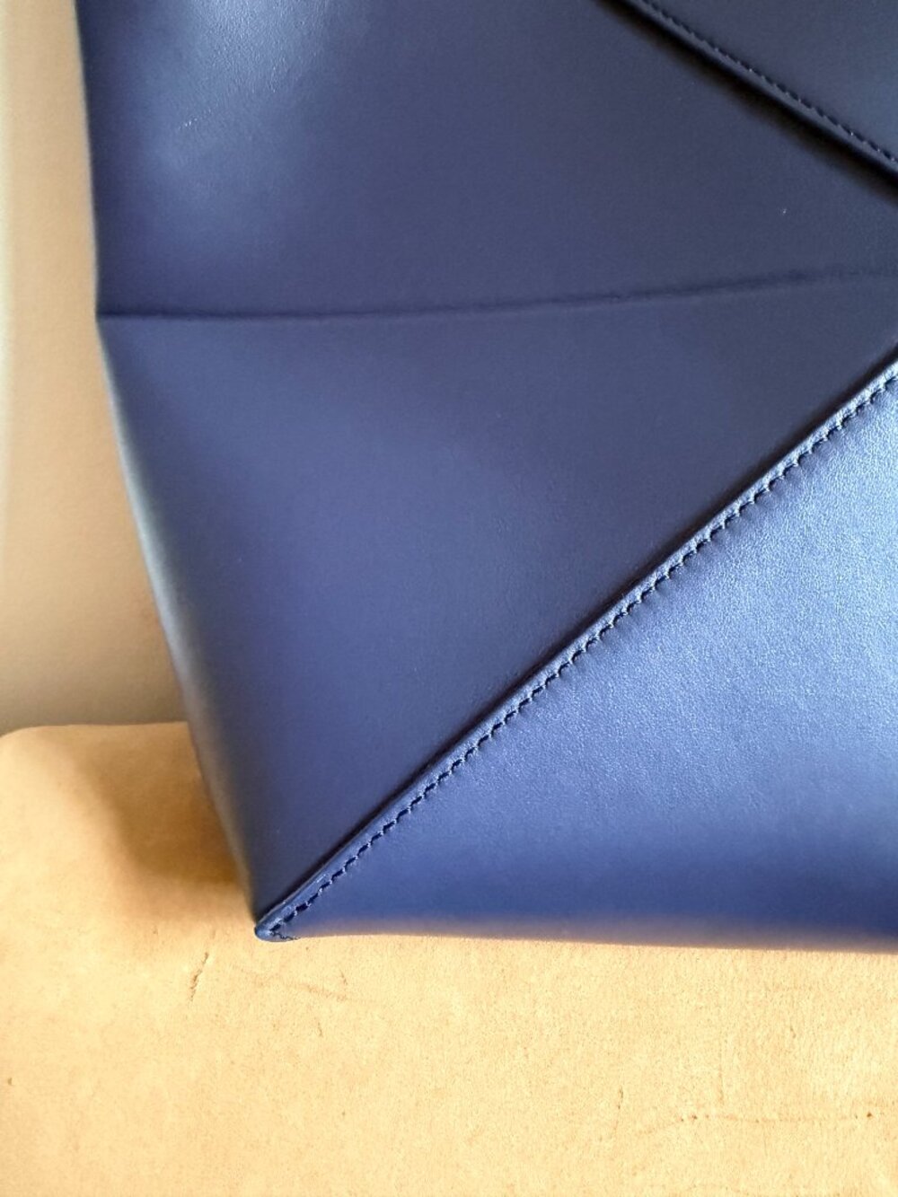 Loewe Puzzle Fold medium tote - Picture 8 of 12